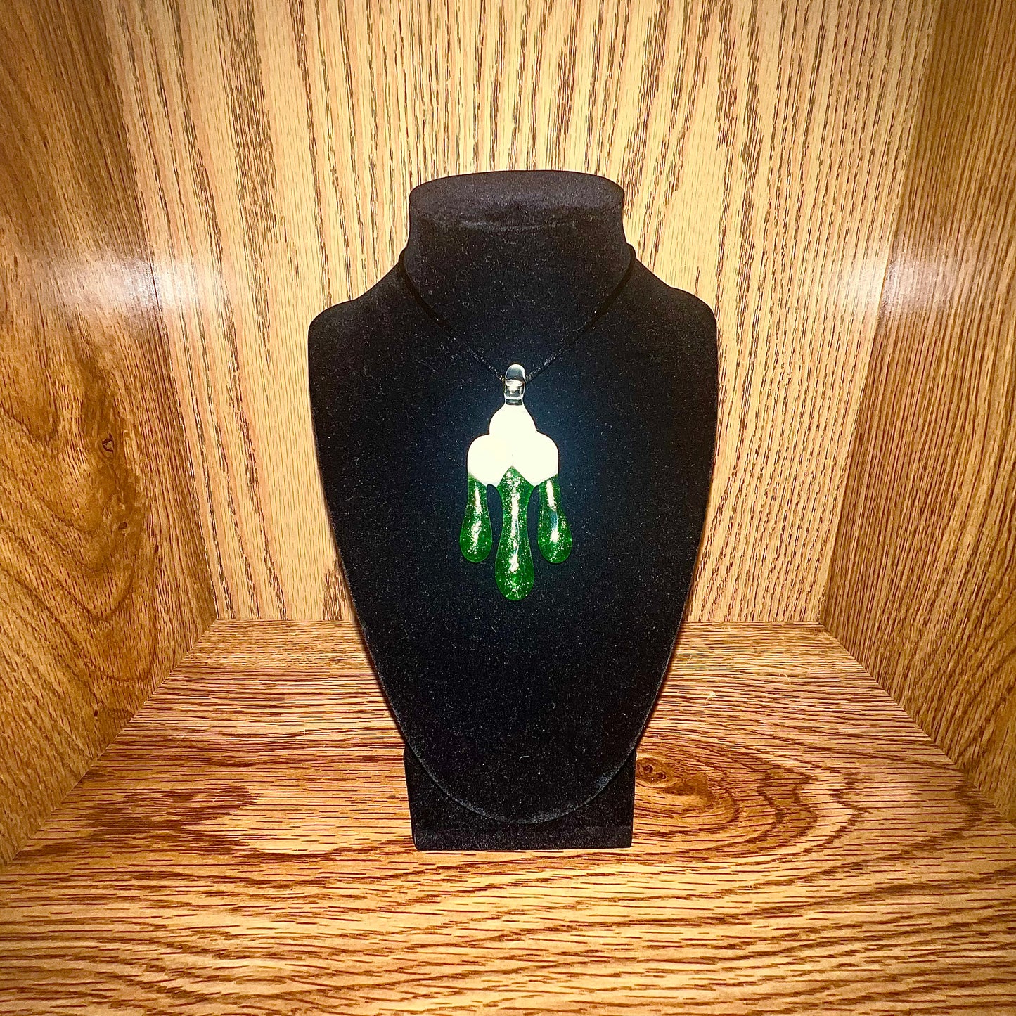 Green Spark Rain - Pendant