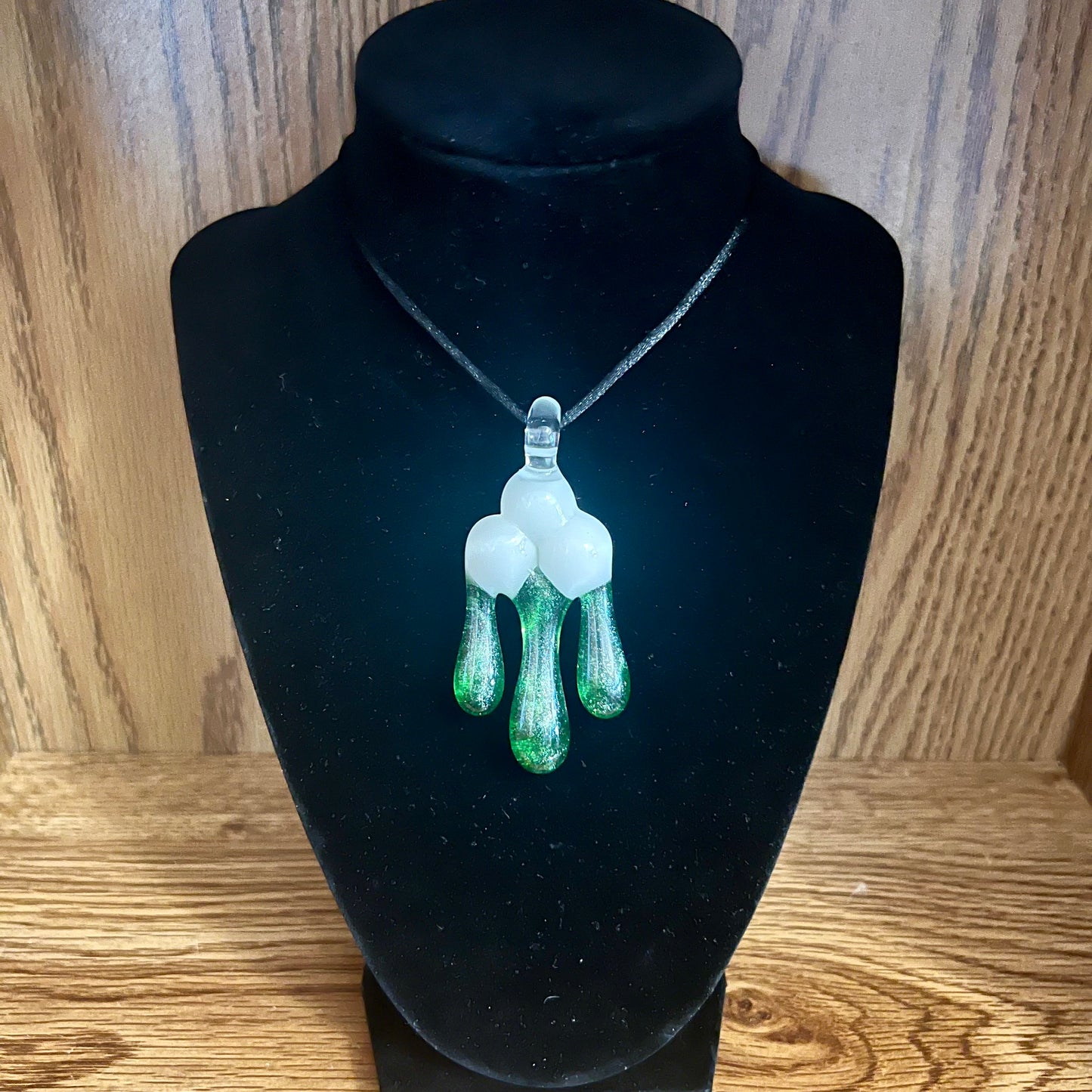 Green Spark Rain - Pendant