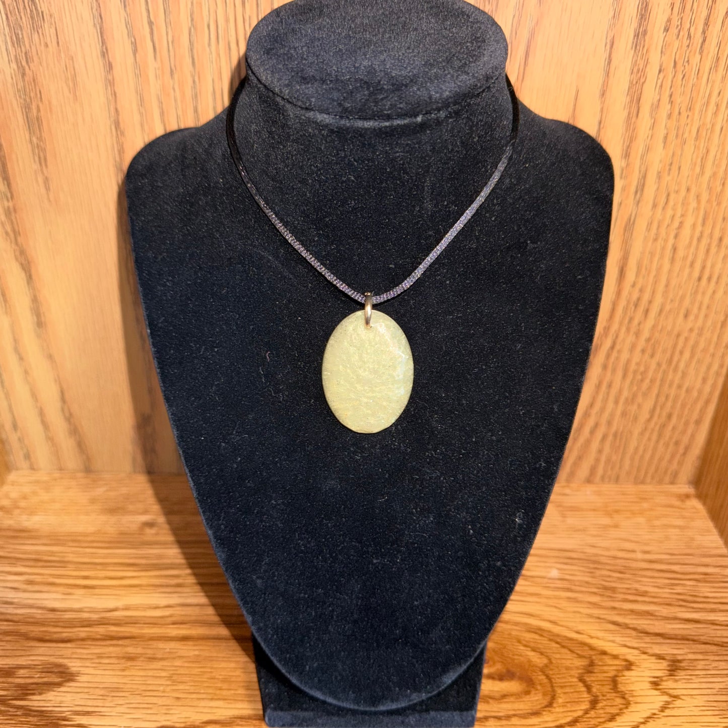 Gold oval - Pendant