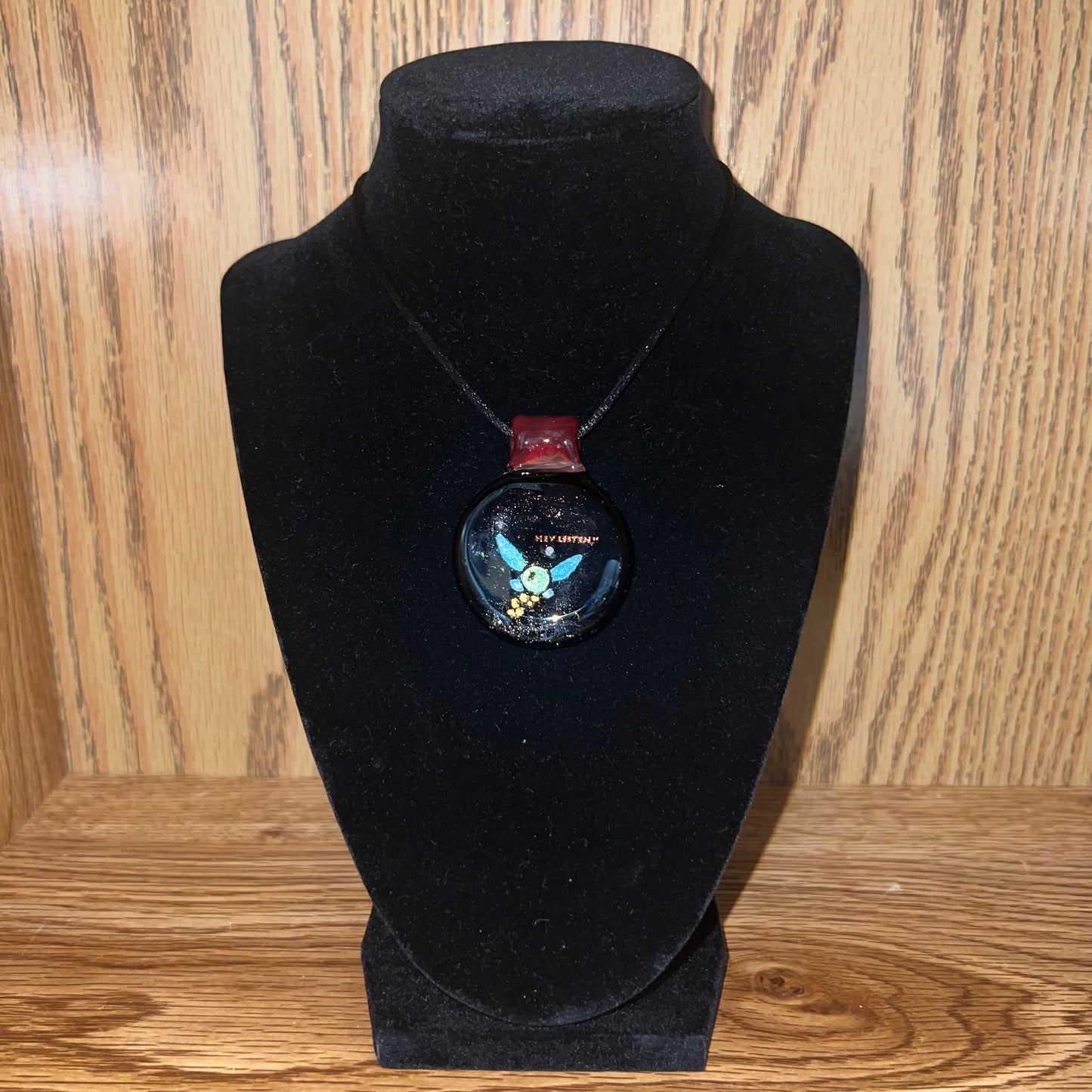 Hey Listen - Pendant