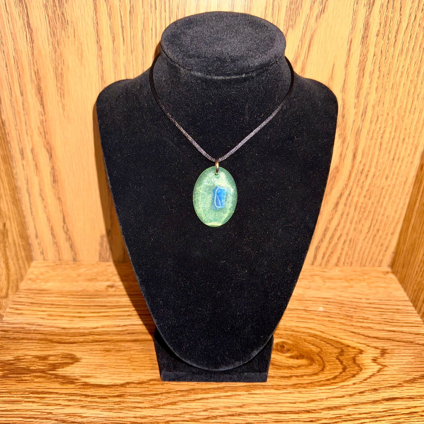 Green Oval - pendant
