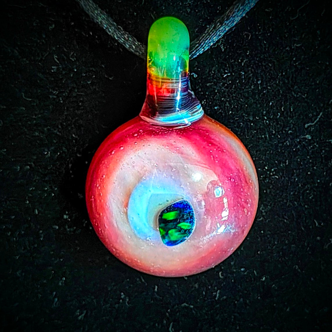 Opal in peach - Pendant