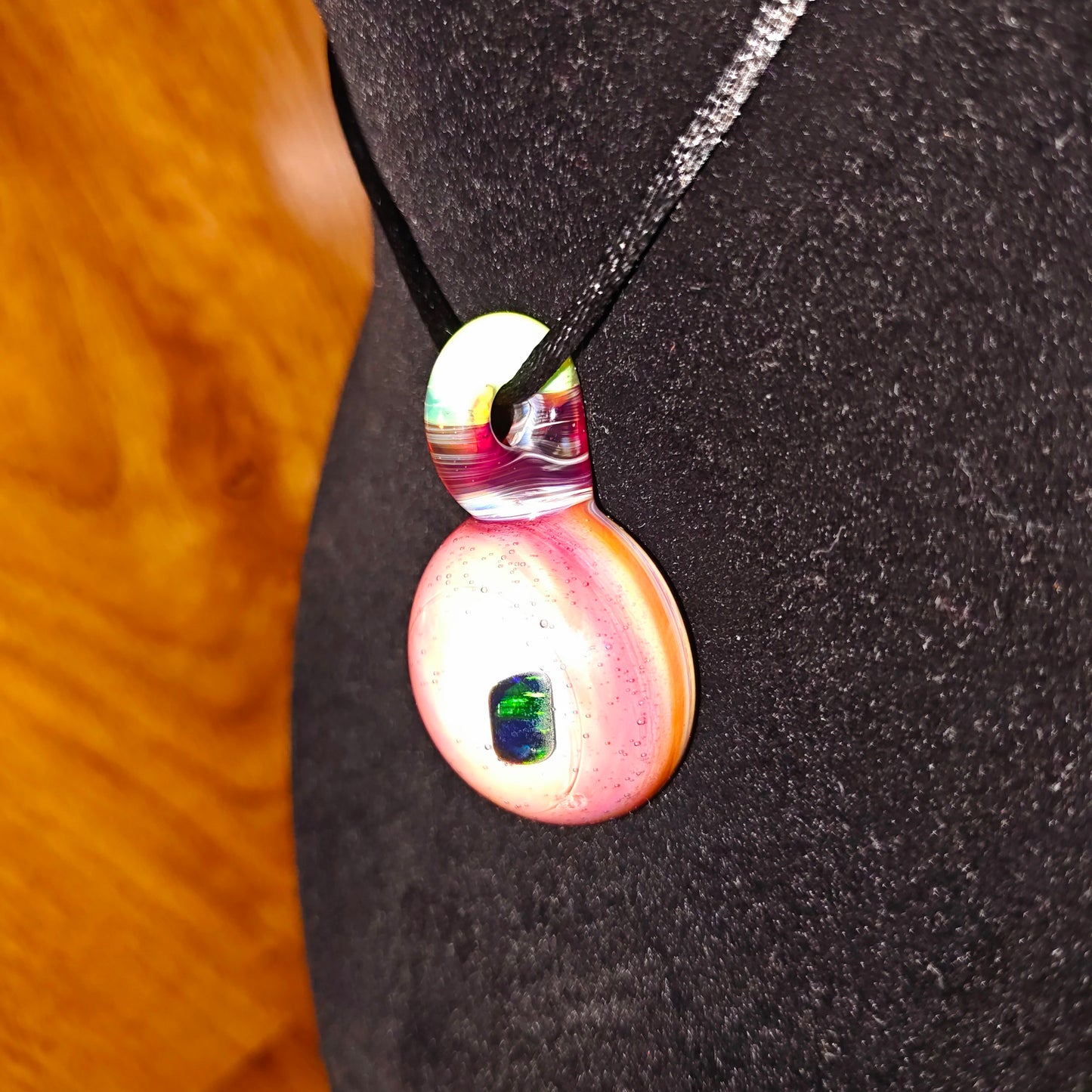 Opal in peach - Pendant